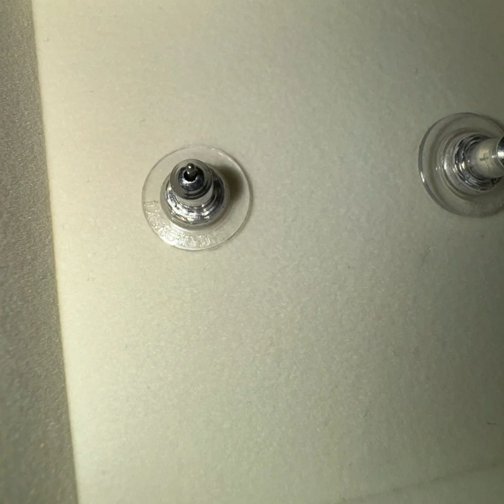 Swarovski  Mesmera stud earrings as seen on Ariana Grande NWT - Picture 7 of 8